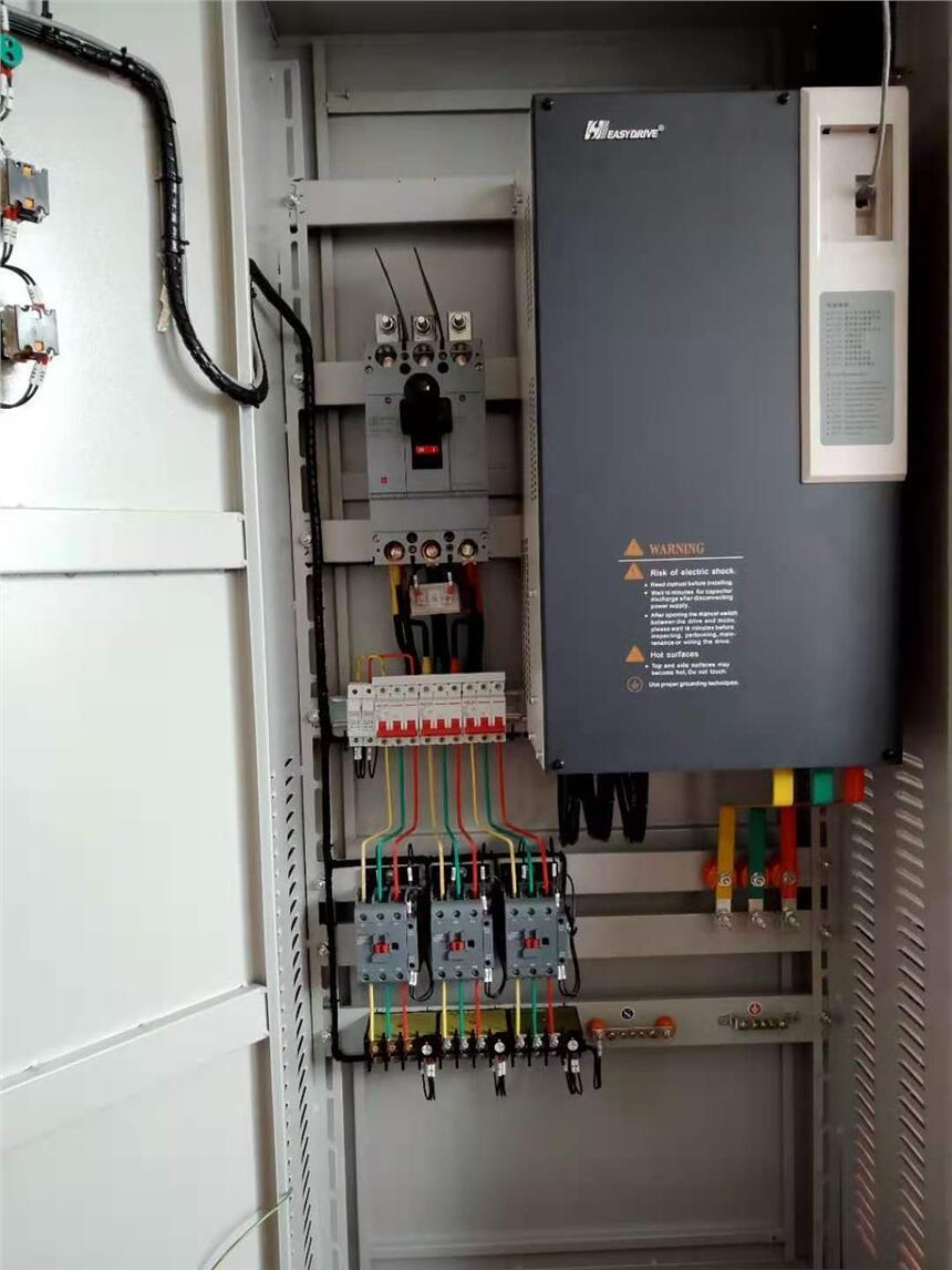 河南變頻柜軟起動柜PLC柜廠家定制---安徽科凱電氣